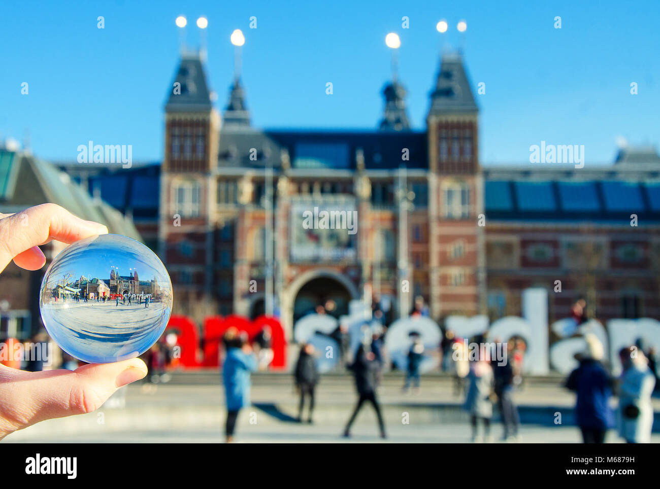 Amsterdam en bille de verre à la main. Banque D'Images