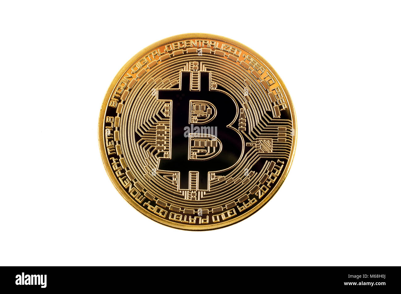 Pièce d'or cryptocurrency Bitcoin isolé sur fond blanc Banque D'Images