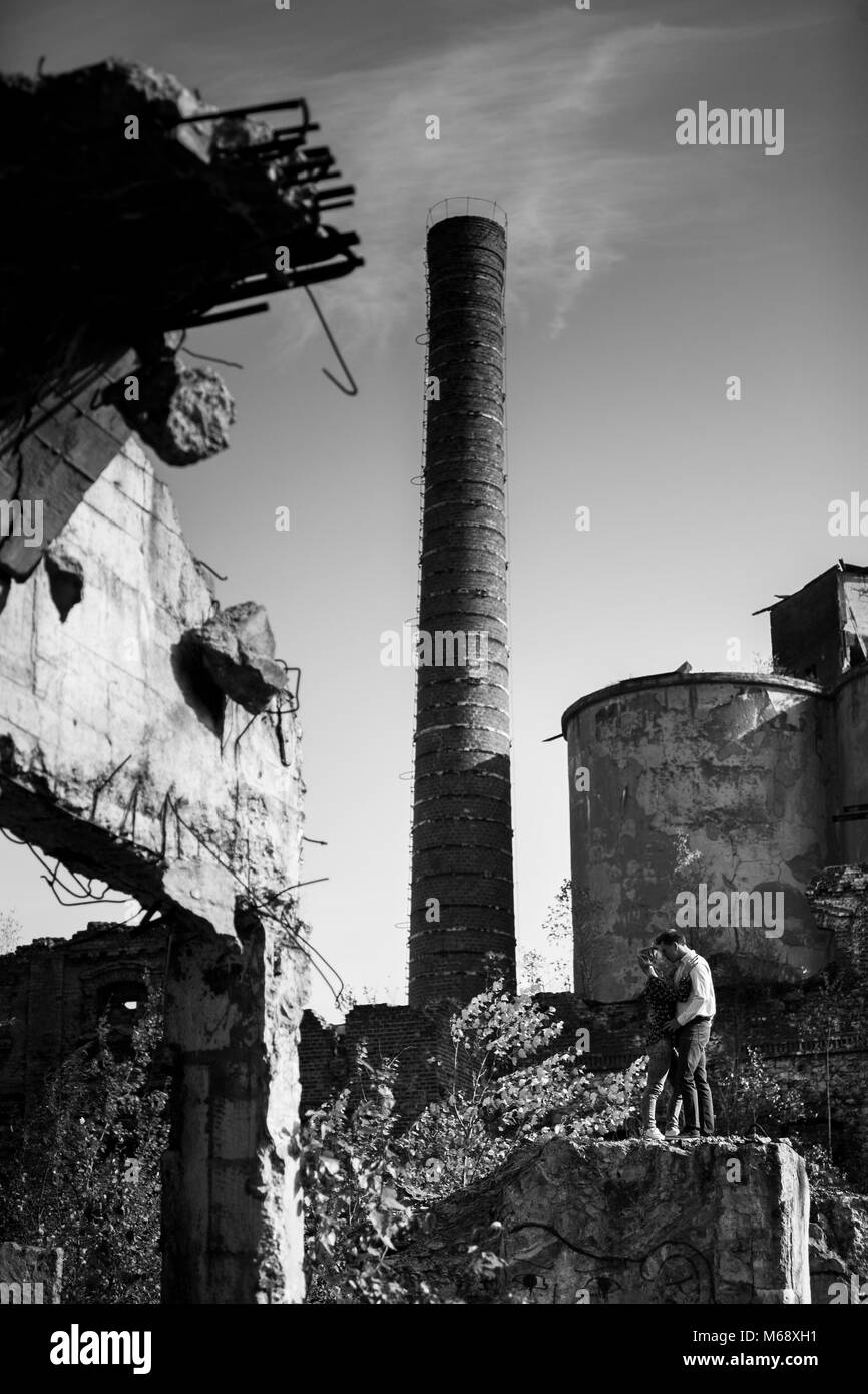 Couple romantique en ruines Banque D'Images