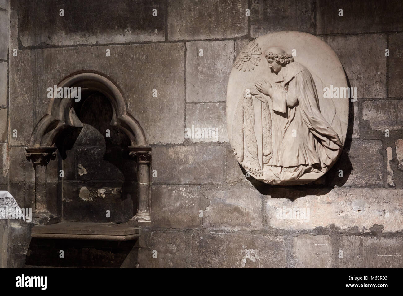 Intérieur de la Cathédrale Notre Dame de Paris. Banque D'Images