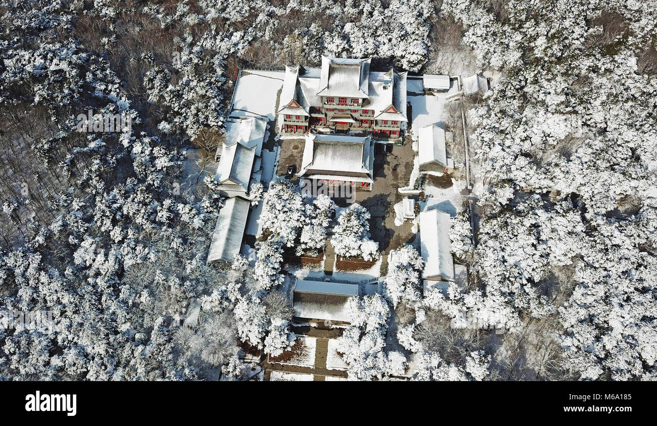 Shenyang, Shenyang, Chine. 1er mars 2018. Shenyang, Chine-1er mars 2018 : décor du Temple de Xiangyang couverte de neige à Shenyang, Liaoning Province du nord-est de la Chine. Crédit : SIPA Asie/ZUMA/Alamy Fil Live News Banque D'Images