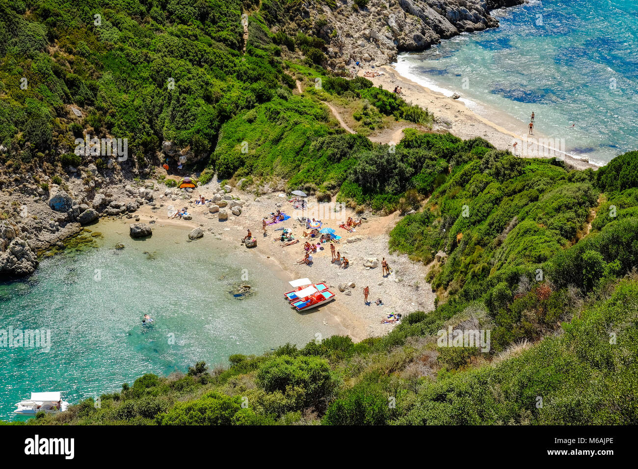 Porto Timoni, la plus célèbre et magnifique plage de l'île de Corfou, Grèce. Importante attraction touristique. Banque D'Images