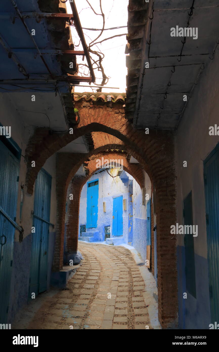 Détail d'une rue dans le village de Chefchaouen au Maroc, une destination fantastique pour des vacances Banque D'Images