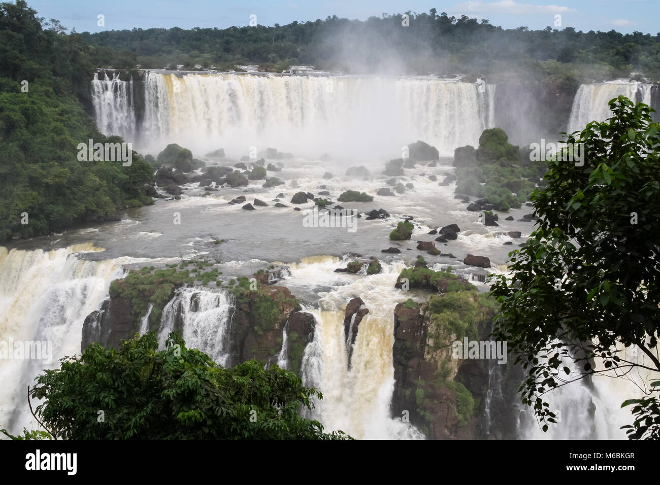 Chutes d'Iguaçu - Le plus grand système de chutes d'eau dans le monde Banque D'Images