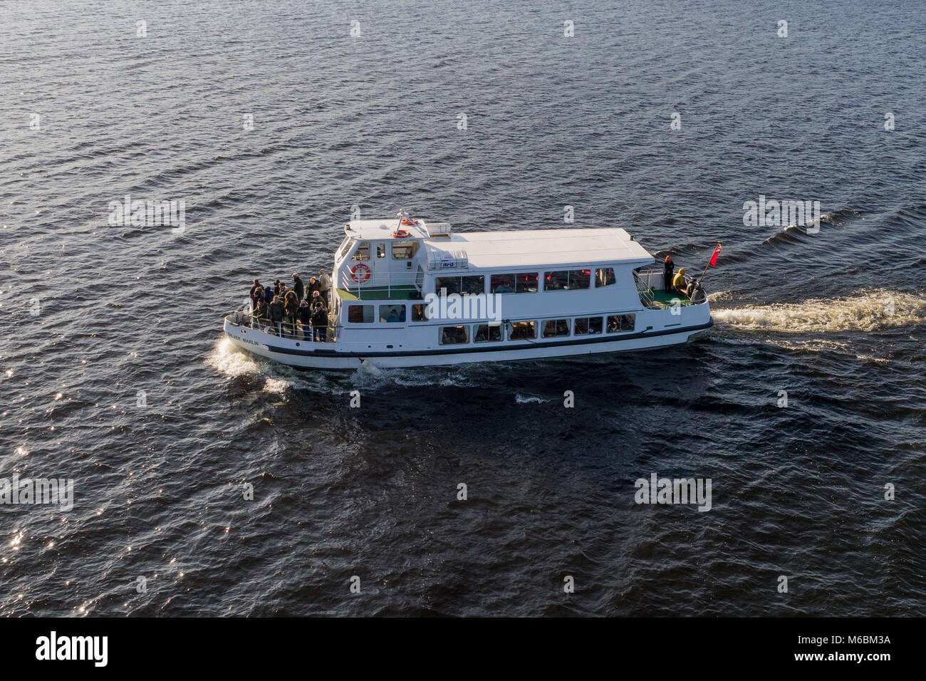 Le Silver Marlin dans le Loch Lomond. Ce bateau est dans la flotte de croisières Sweeney qui exploite un mini-croisières à la zone du lac Lomond Balloch Banque D'Images