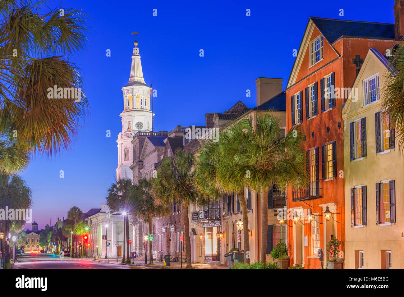 Charleston, Caroline du Sud, USA cityscape dans l'historique quartier français. Banque D'Images