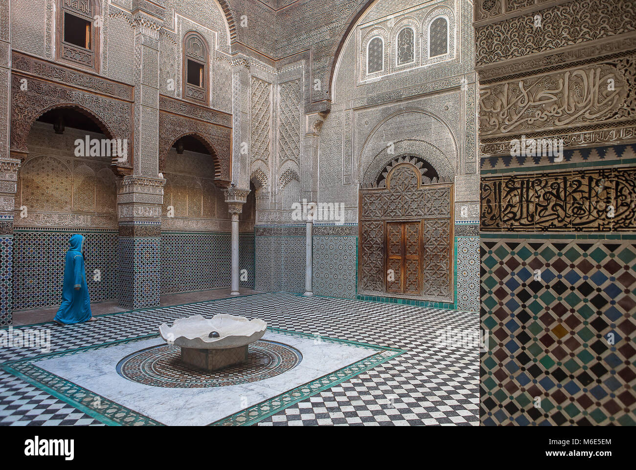 Ou Medersa el-Madrasa Attarine, Médina, Fès el Bali, FES, Maroc Banque D'Images