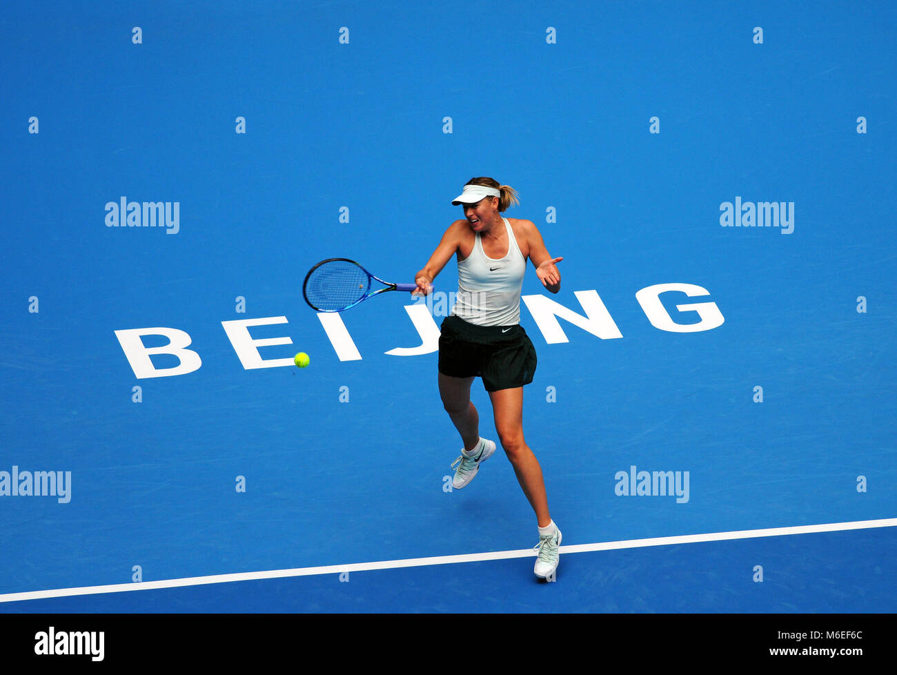 Maria Sharapova joue de la Russie Ekaterina Makarova au tournoi de tennis WTA Open de Chine à Beijing, octobre 2017 Banque D'Images