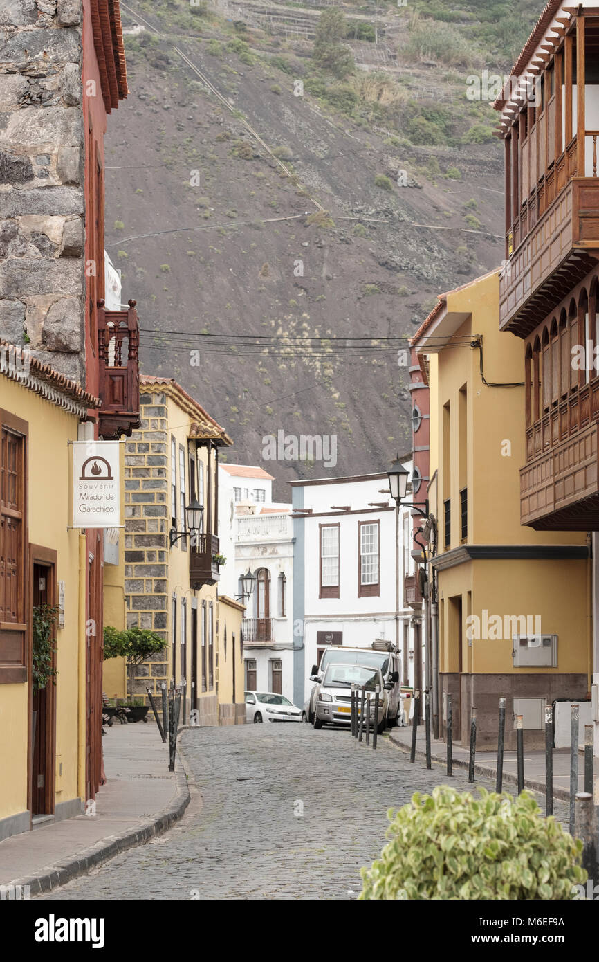 Rue Pavée avec de beaux bâtiments, partie historique de Garachico, Tenerife Nord, îles Canaries, Espagne, Banque D'Images