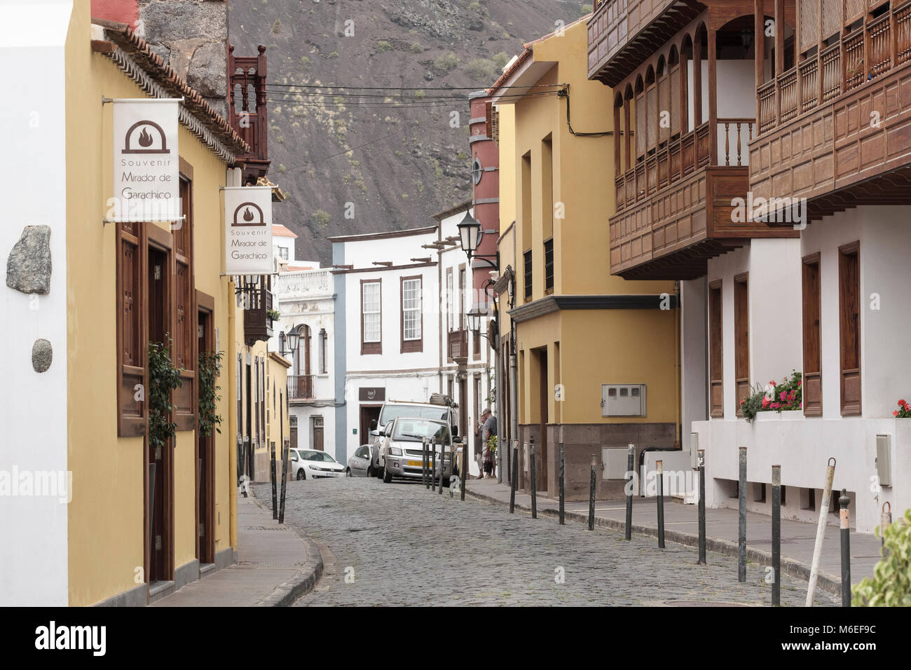 Rue Pavée avec de beaux bâtiments, partie historique de Garachico, Tenerife Nord, îles Canaries, Espagne, Banque D'Images