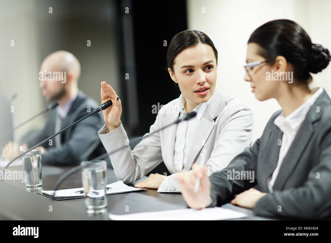 Discours Discussion Banque D'Images