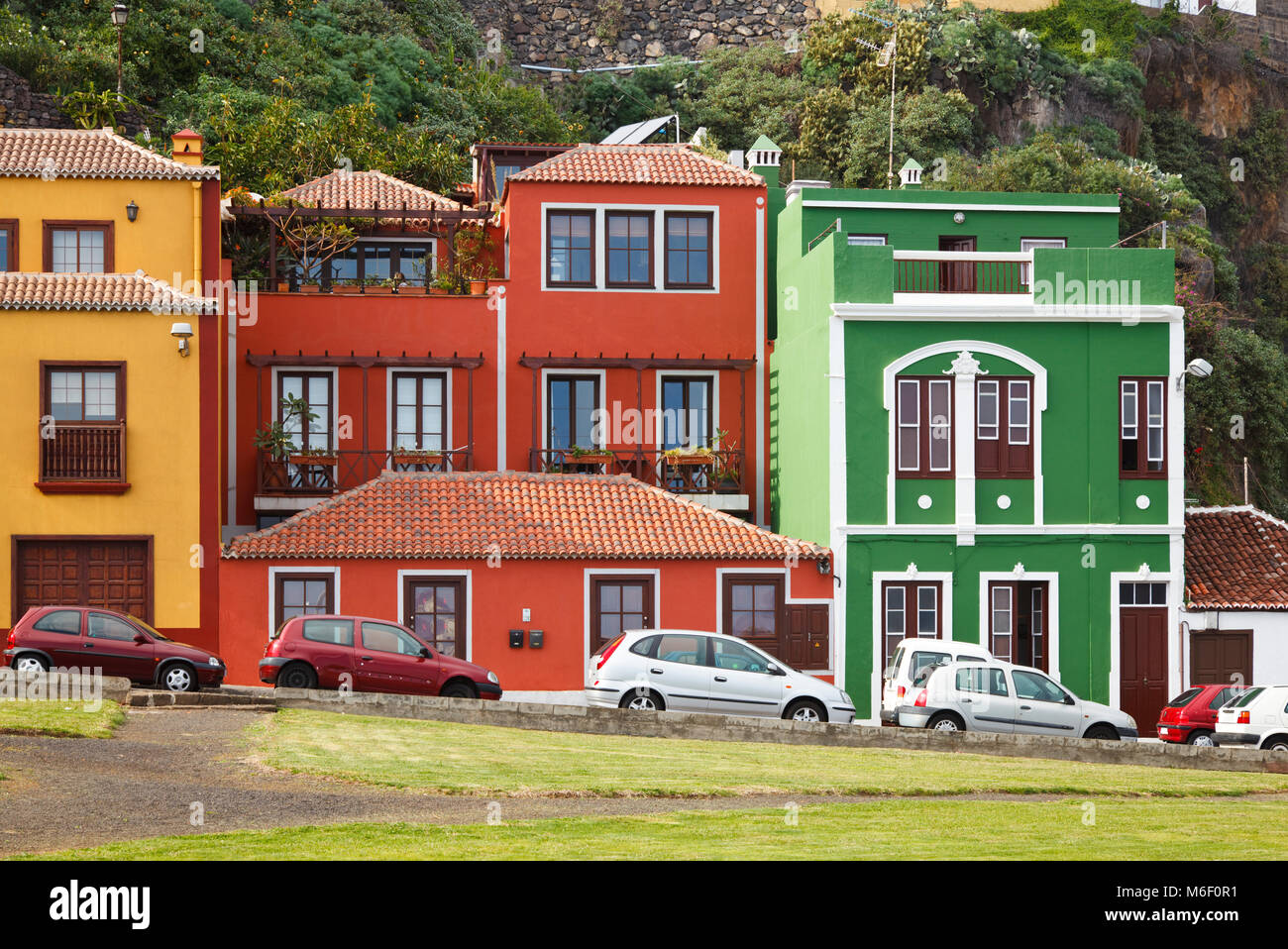 Certaines des nombreuses maisons colorées à Santa Cruz de La Palma. Banque D'Images