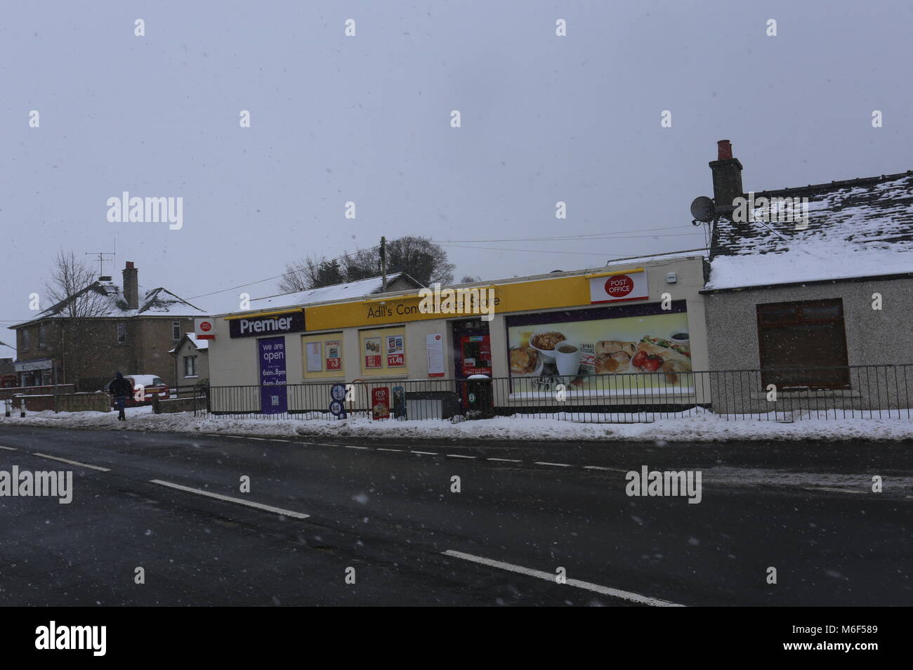 Muirhead village shop en hiver Angus Scotland Mars 2018 Banque D'Images