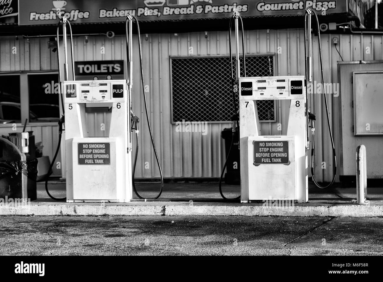 En Australie la vieille pompe à essence station service concept Banque D'Images