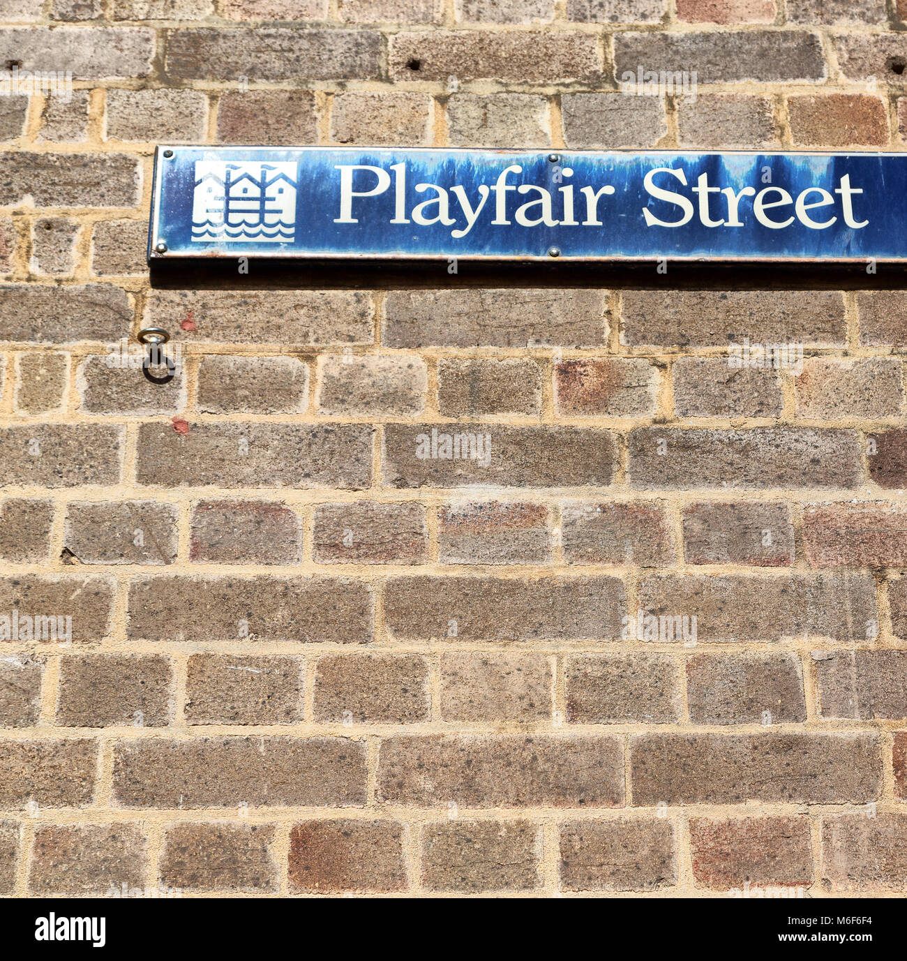 Sidney en Australie le signe de playfair street dans le mur Banque D'Images