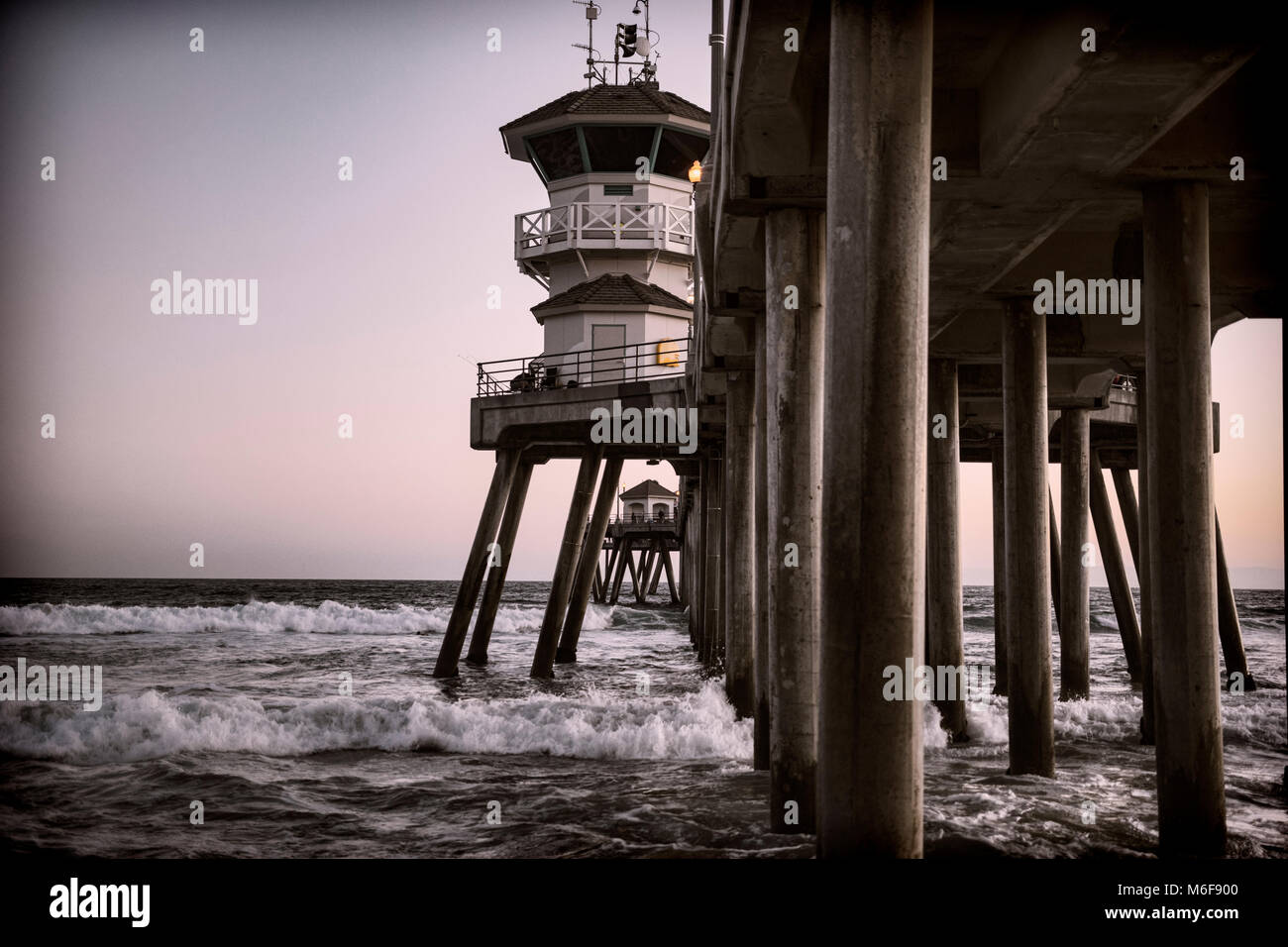 Huntington Beach Pier B&W Banque D'Images