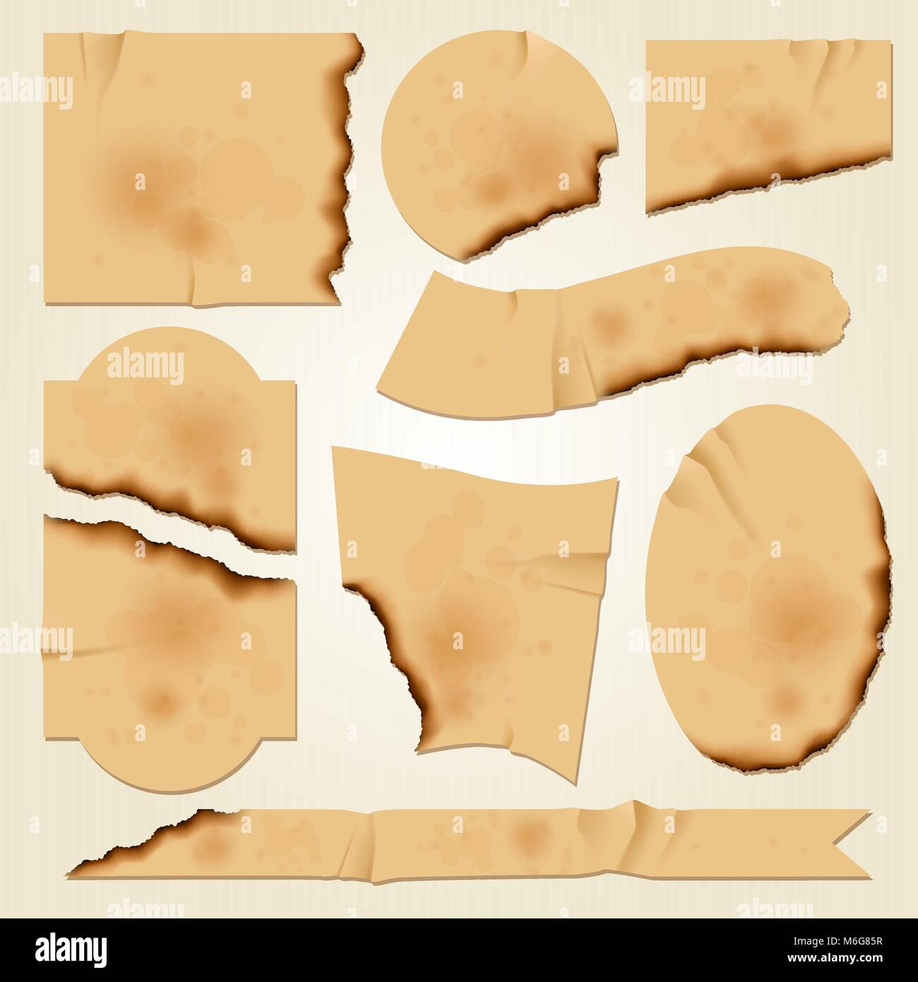 Ensemble : 4 vieux brûlé des feuilles de papier. Vector illustration Illustration de Vecteur