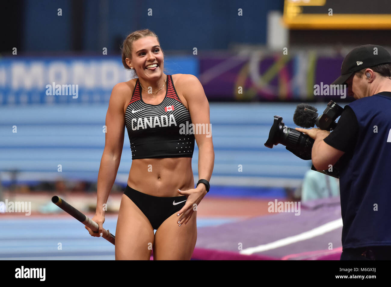 Eliza McCartney (NZL) en finale du saut à la perche lors des Championnats du monde en salle de l'IAAF à Arena Birmingham le Samedi, 03 mars 2018. BIRMINGHAM ENGLAND. Credit : Crédit : Wu G Taka Taka Wu/Alamy Live News Banque D'Images