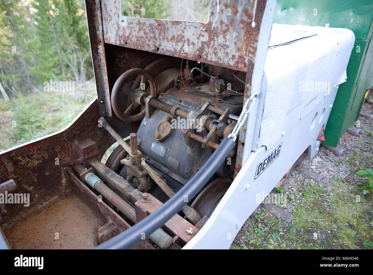 L'intérieur d'un vieux rusty Demag train minier à Konnerud Mining Museum en Norvège Banque D'Images