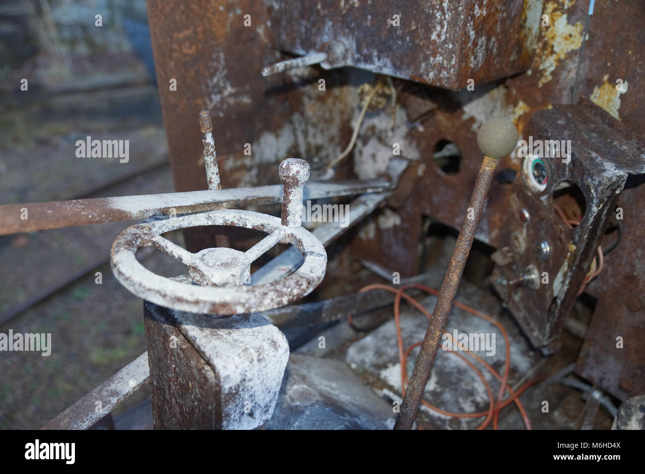 L'intérieur d'un vieux rusty train minier à Konnerud Mining Museum en Norvège Banque D'Images
