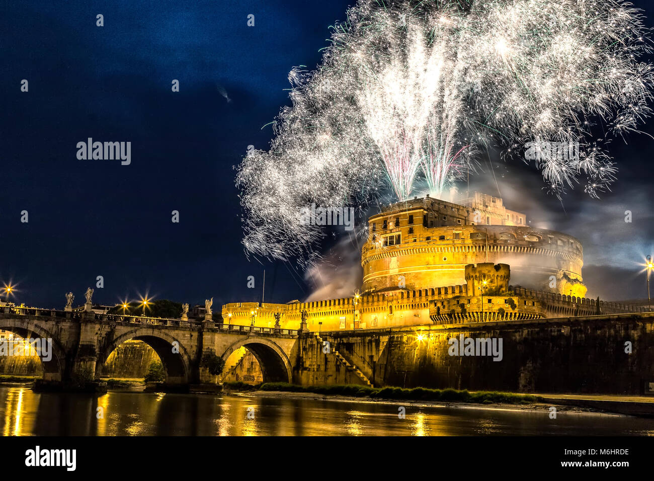 La septième édition de la tarière de Castel Sant'Angelo à l'occasion de la célébration des saints Pierre et Paul, le patron de la ville de Rome. Banque D'Images