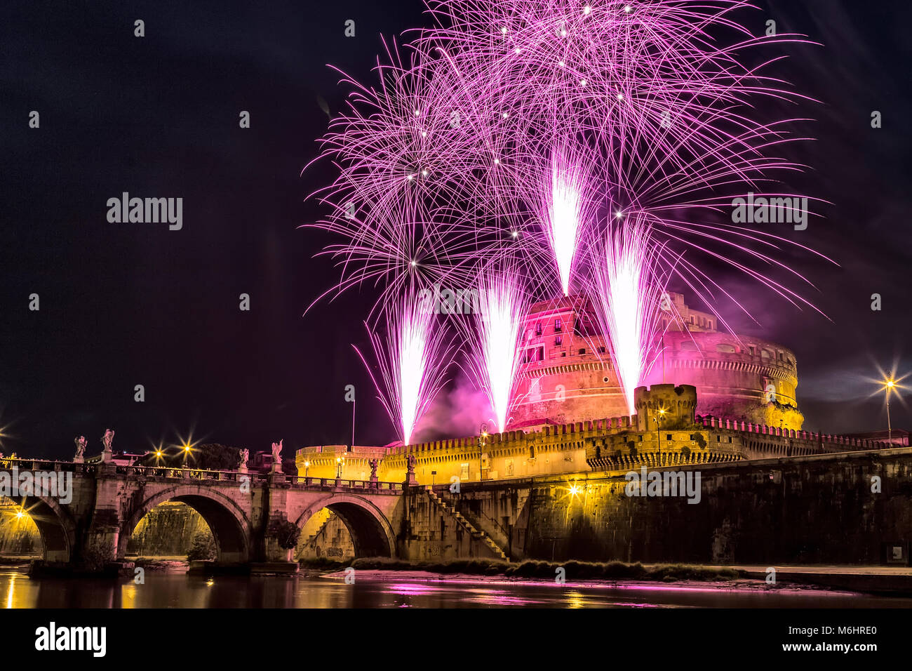 La septième édition de la tarière de Castel Sant'Angelo à l'occasion de la célébration des saints Pierre et Paul, le patron de la ville de Rome. Banque D'Images