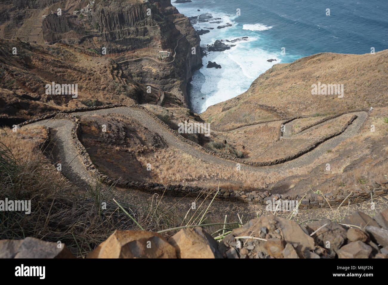 Vieux chemin côtier de Ponta do Sol à Cruzinha sur l'île de Santo Antao, Cap Vert Banque D'Images