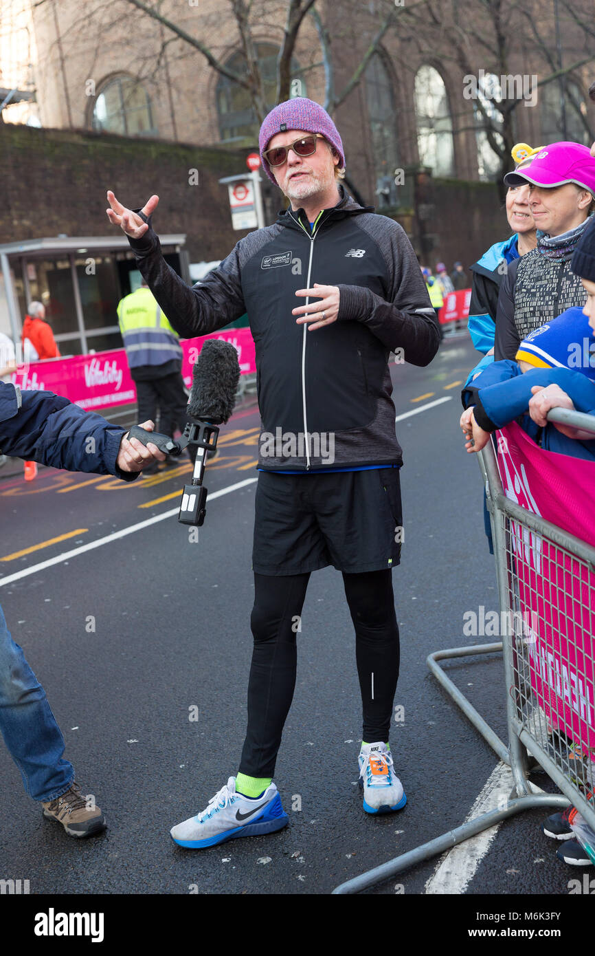 Londres, Royaume-Uni. 4 mars 2018. Chris Evans au début de la grande vitalité 2018 Demi-marathon. Credit : Vickie Flores/Alamy Live News Banque D'Images