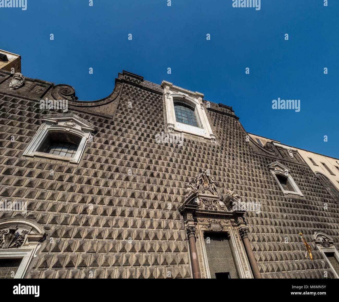 L'église de Gesù Nuovo, Naples, Italie. Banque D'Images