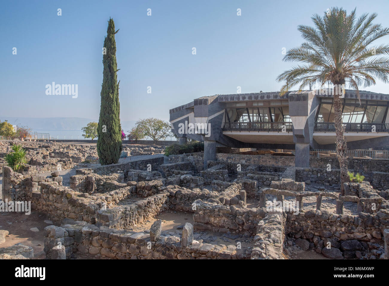 Israël, la Mer de Galilée, Capharnaüm à l'extérieur de l'Église catholique construite sur la maison de Saint Peter Banque D'Images