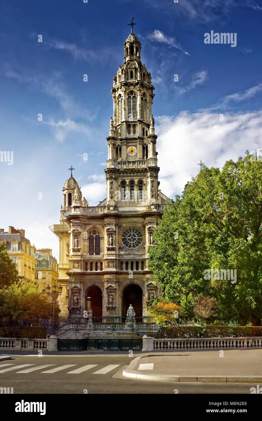 Eglise de la Sainte - Trinité. L'architecture, l'église catholique romaine à Paris, France. Banque D'Images