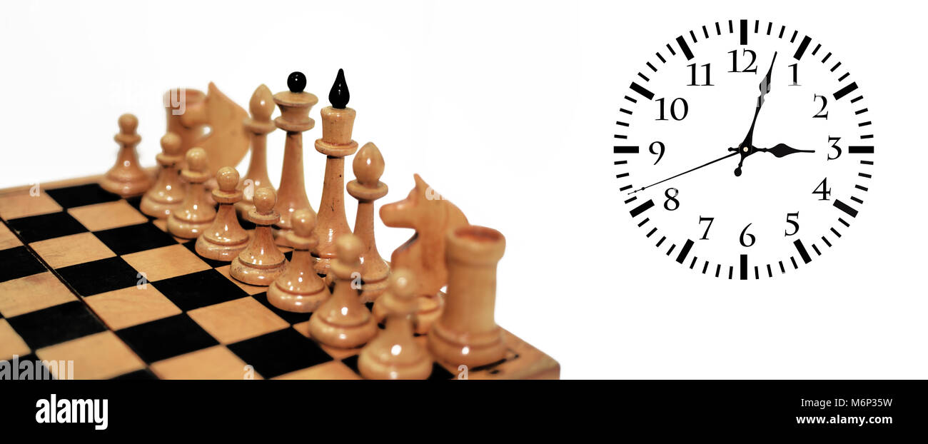 Composition abstraite des chiffres d'échecs. Isolé sur fond blanc. Banque D'Images