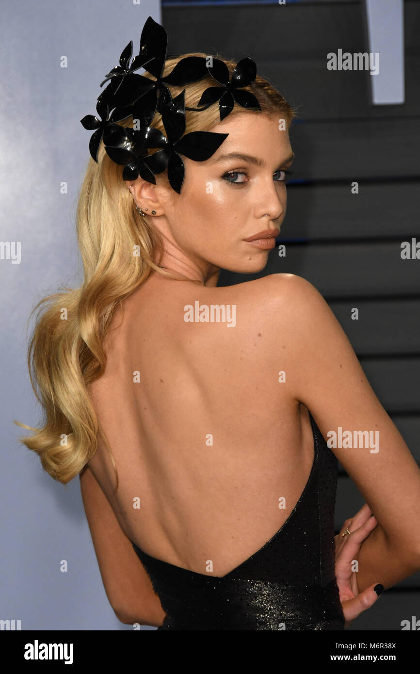 Los Angeles, CA, USA. 4e Mar, 2018. 04 mars 2018 - Los Angeles, Californie - Stella Maxwell. 2018 Vanity Fair Oscar Party après la 90e Academy Awards tenue à l'Wallis Annenberg Center for the Performing Arts. Crédit photo : Birdie Thompson/AdMedia Crédit : Birdie Thompson/AdMedia/ZUMA/Alamy Fil Live News Banque D'Images