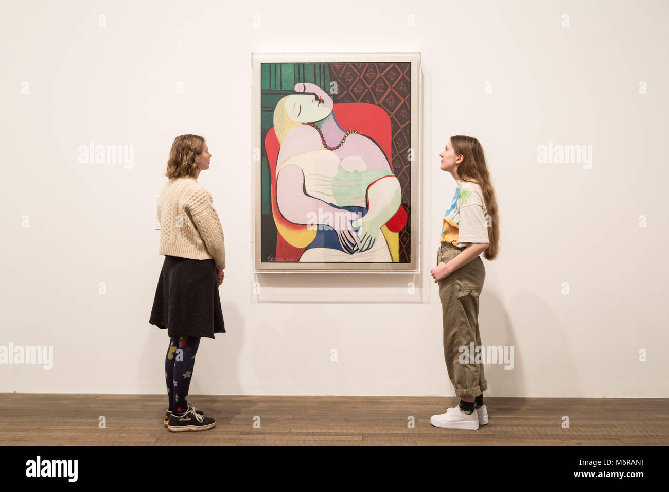 Londres, Royaume-Uni. 6 mars, 2018. 'Picasso 1932 - L'amour, la gloire, la tragédie' exhibition s'ouvre à la Tate Modern gallery. Mettant en vedette une année charnière dans la vie de l'artiste lorsqu'il a cimenté son héritage comme un artiste de premier plan à l'échelle mondiale, plus de 100 de ses œuvres sont exposées. Crédit : Guy Josse/Alamy Live News Banque D'Images
