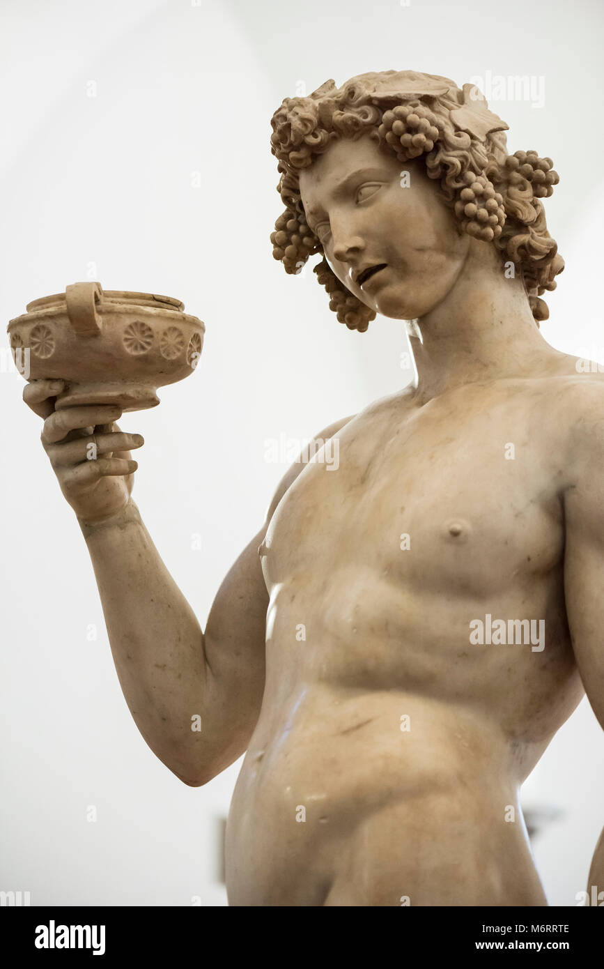 Florence. L'Italie. Bacchus ivre (ca. 1496/97), la sculpture de Michel-Ange, Buanorroti, Museo Nazionale del Bargello. Banque D'Images