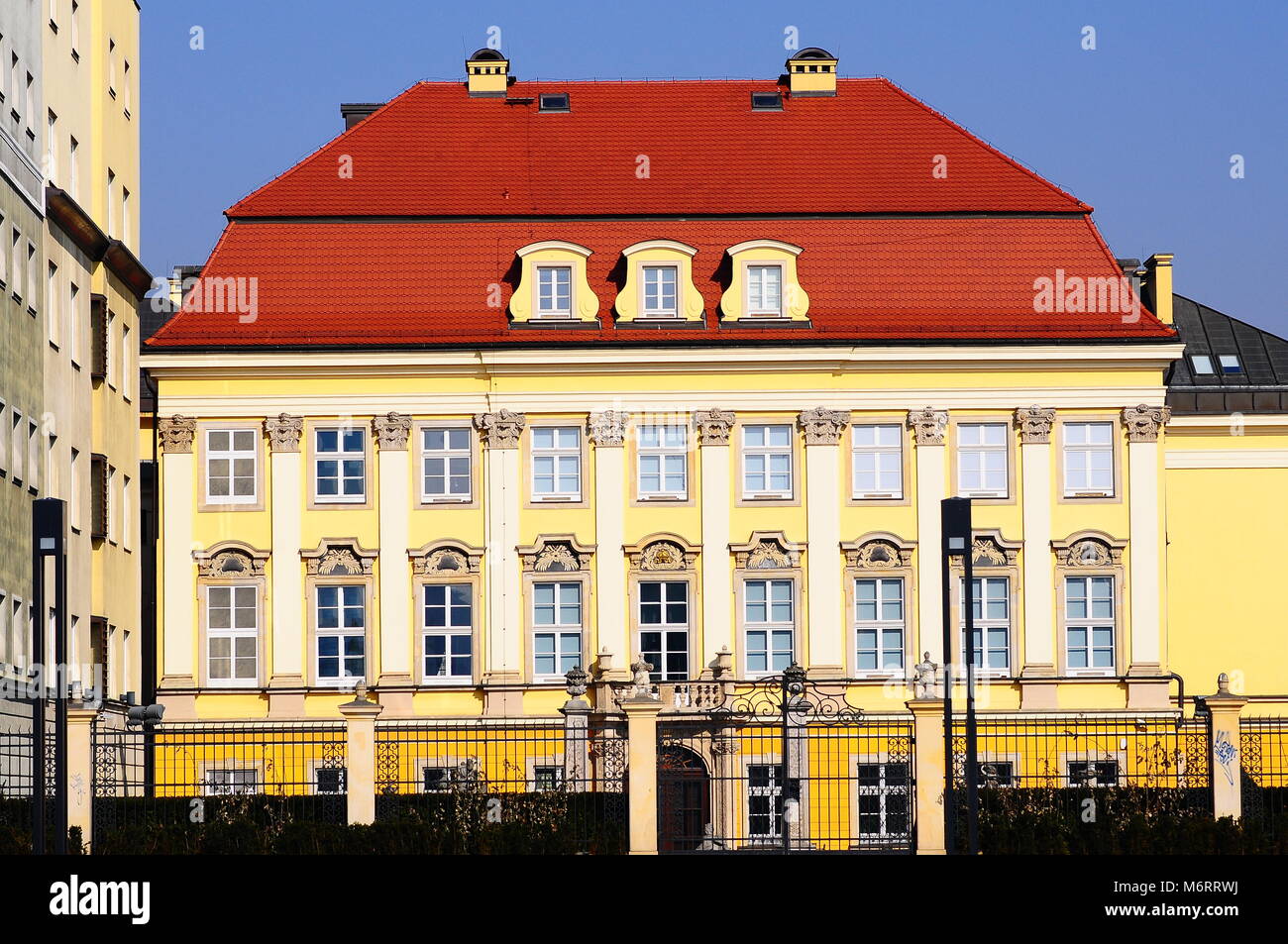 La Pologne, Palais Royal à Wroclaw (Pałac Królewski we Wrocławiu) dans soleil du soir. Banque D'Images