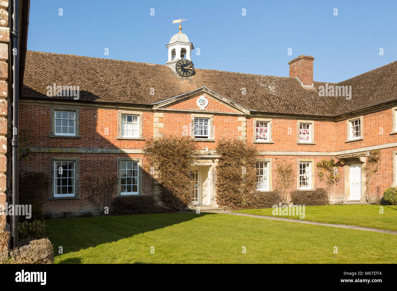 Hospices de l'Hôpital de Saint John, Heytesbury, Wiltshire, England, UK bâtiment actuel date de 1769 Banque D'Images