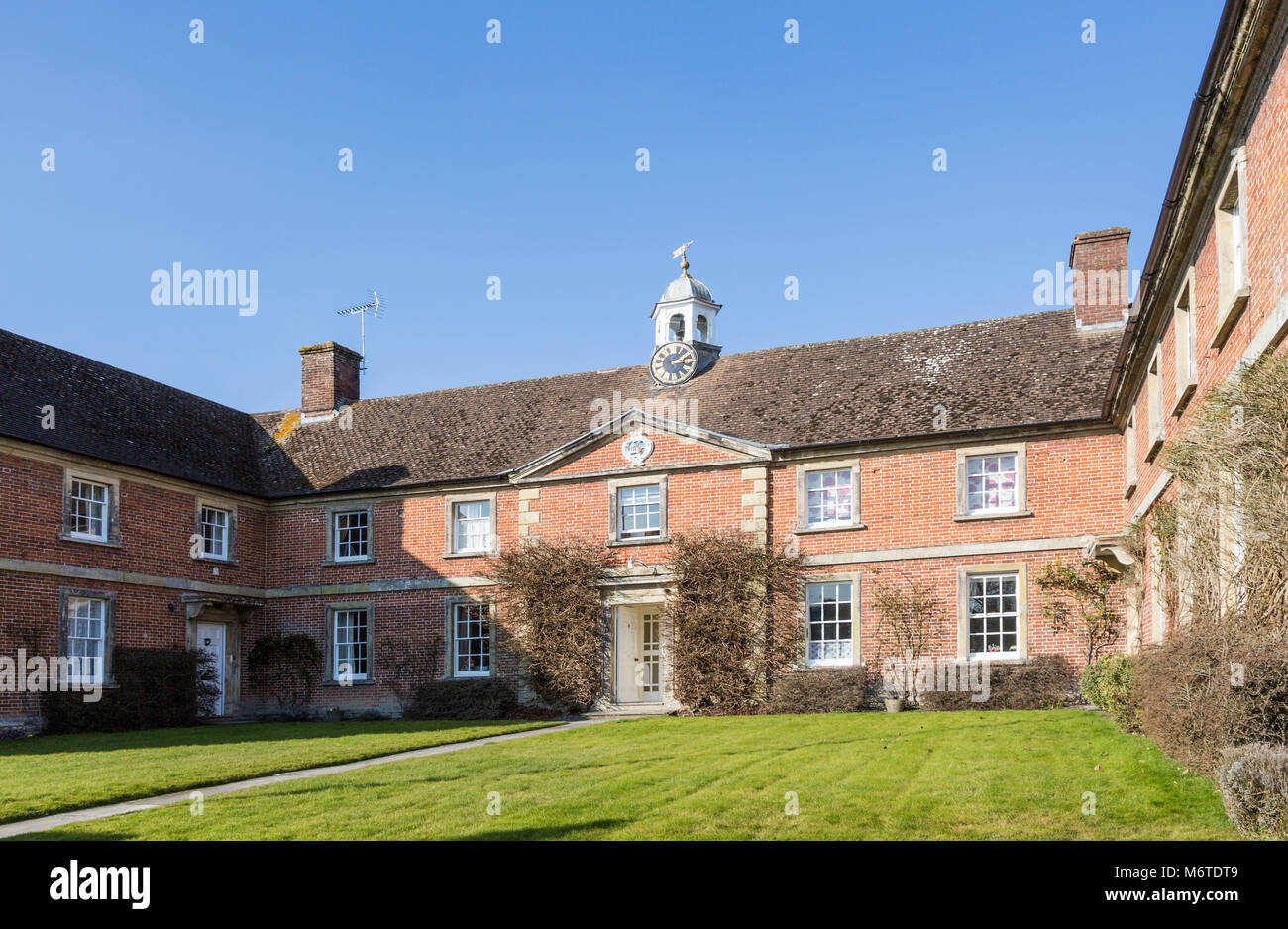 Hospices de l'Hôpital de Saint John, Heytesbury, Wiltshire, England, UK bâtiment actuel date de 1769 Banque D'Images