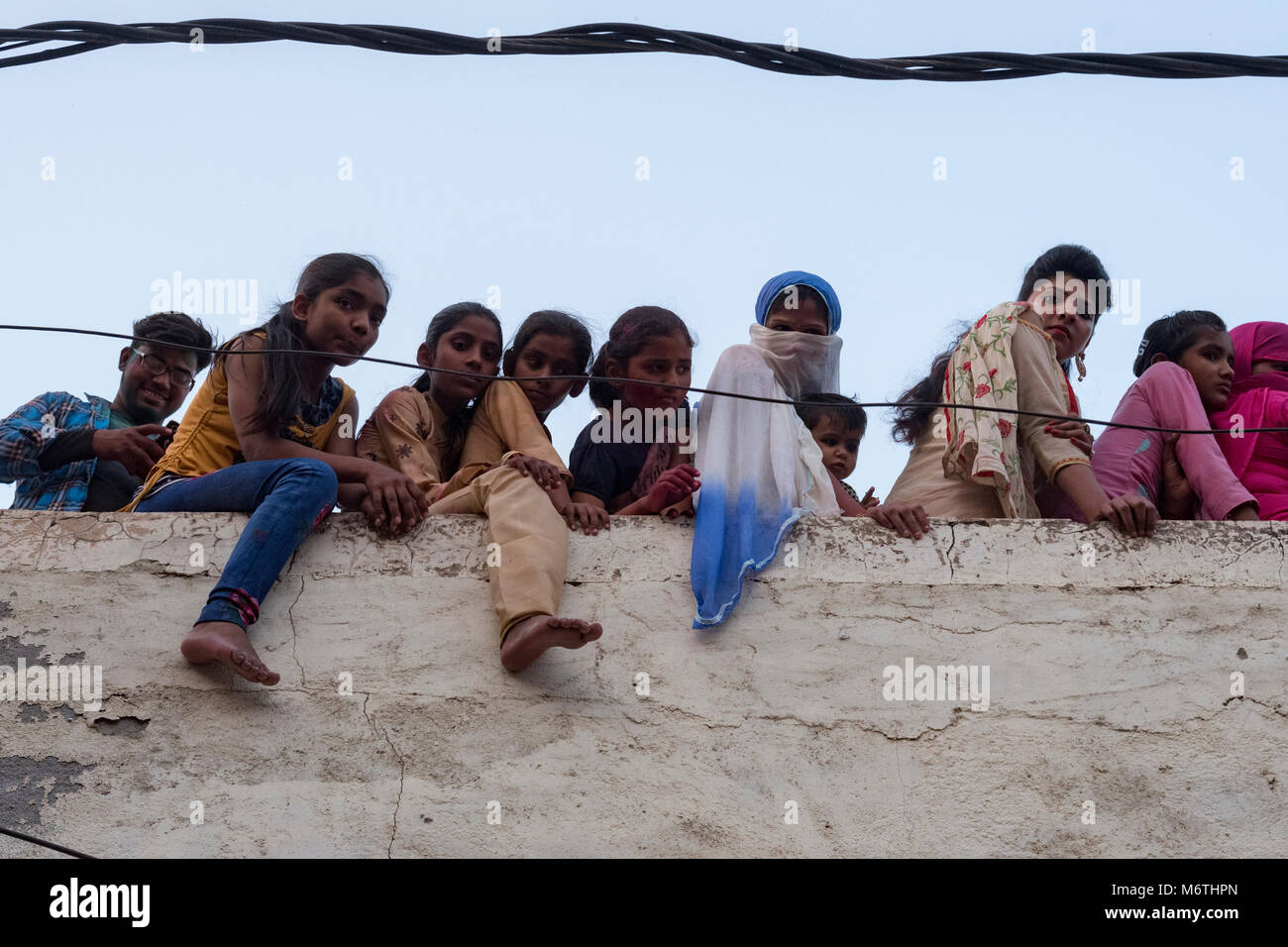 Des gens qui célèbrent des vacances à Nandgaon, en Inde. Hali est un festival hindou annuel célébré en Inde du Nord. Banque D'Images