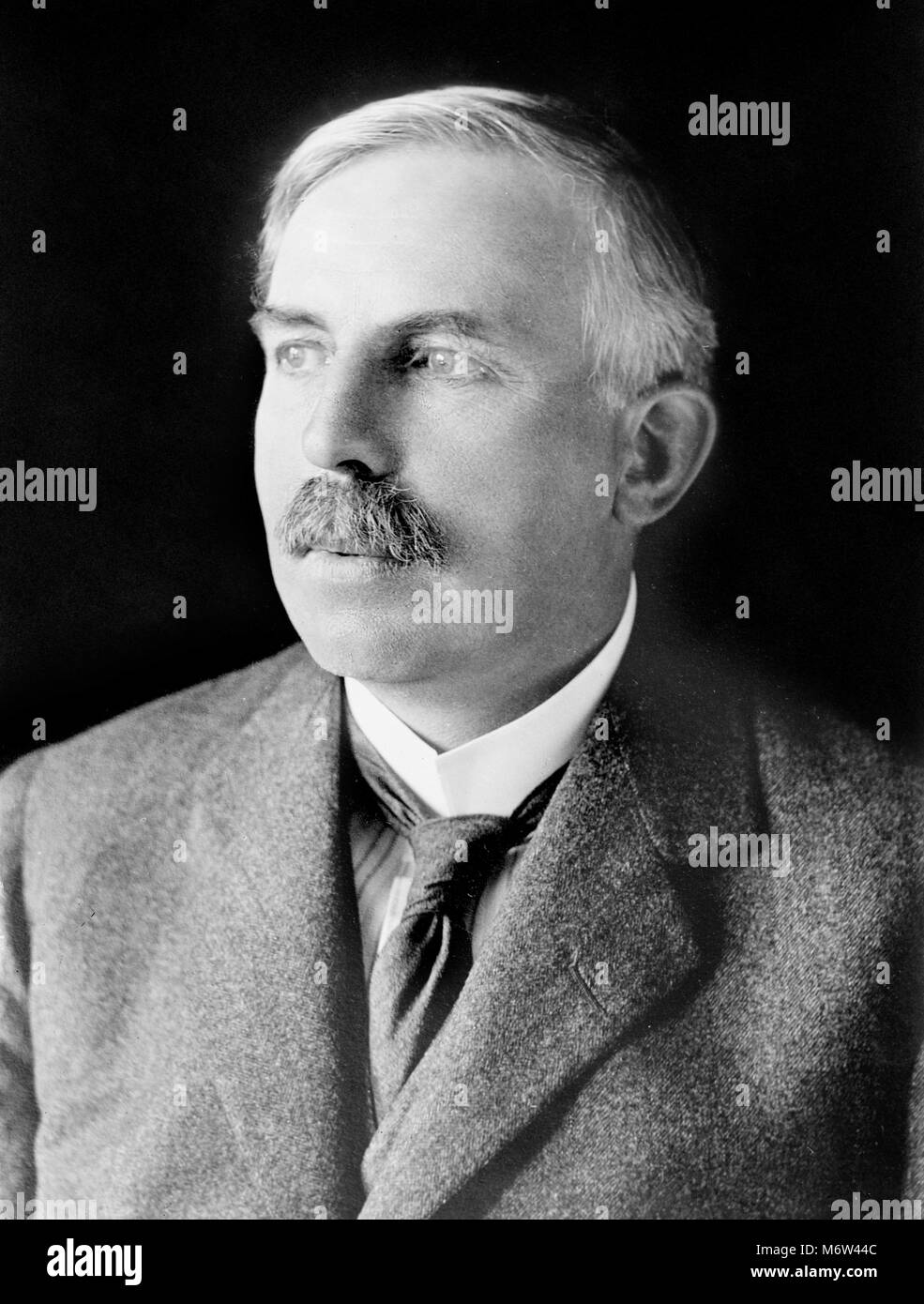 Sir Ernest Rutherford. Portrait d'Ernest Rutherford, 1er baron de Nelson Rutherford (1871-1937). Photo non datée de Bain News Service. Banque D'Images