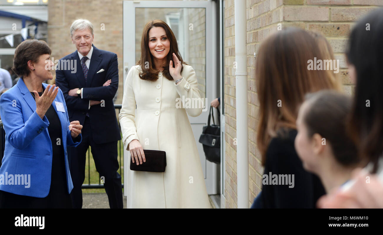La duchesse de Cambridge Kate Middleton chez Pegasus School Oxford. Richard Cave 06.03.18 Banque D'Images