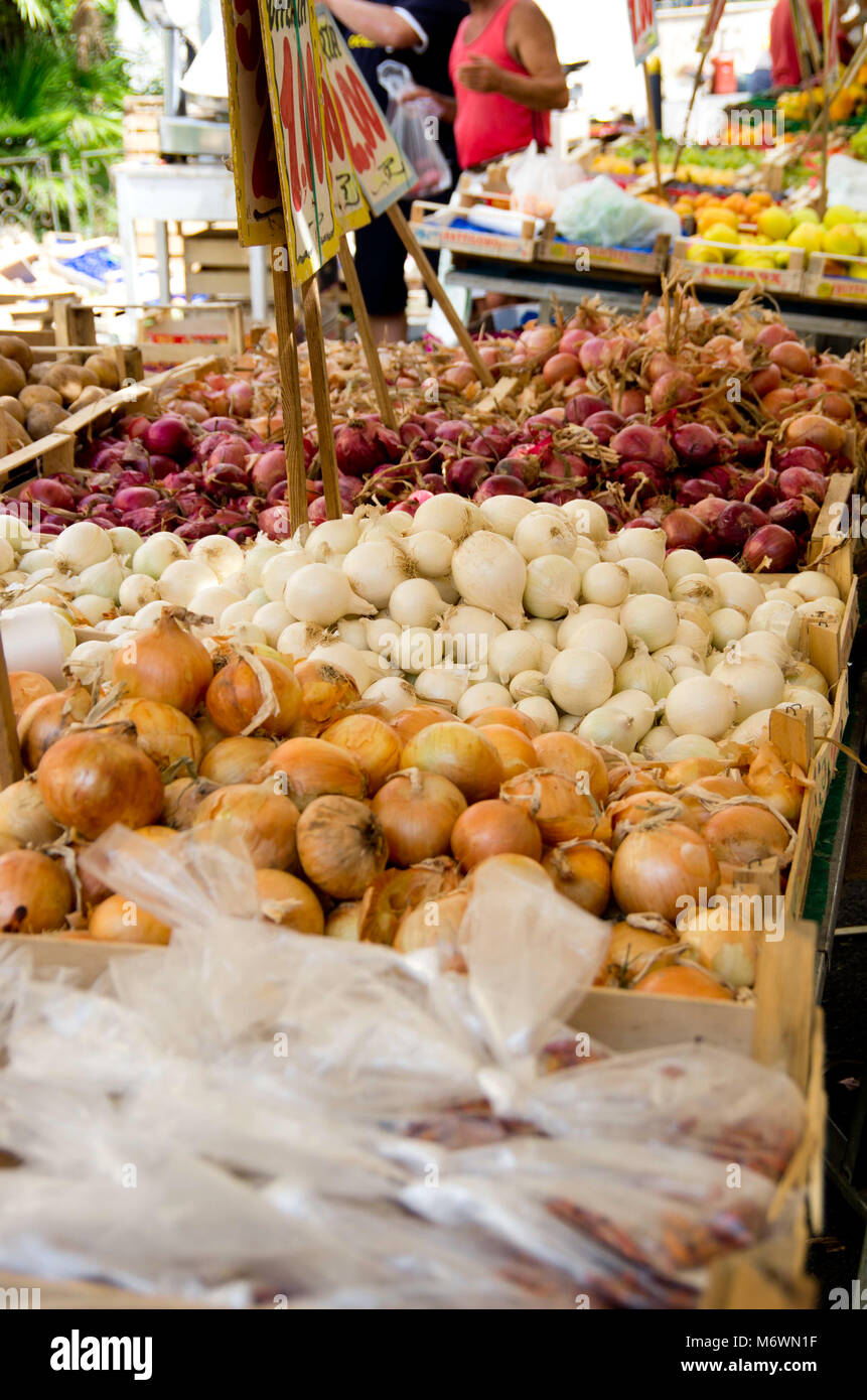 Marché alimentaire à Naples, dans le sud de l'Italie Banque D'Images