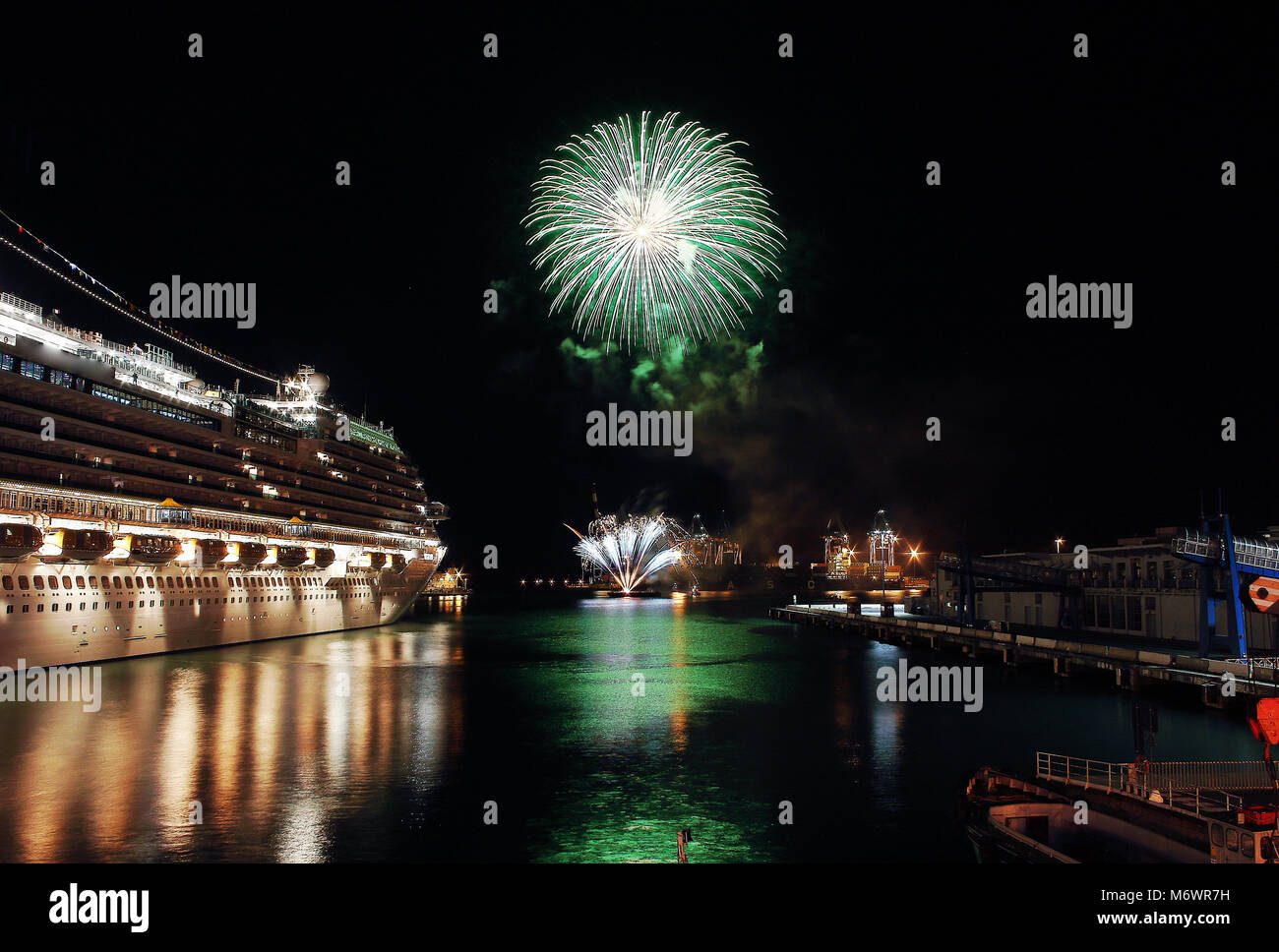 Joyeux Anniversaire En Italie Banque D Image Et Photos Alamy