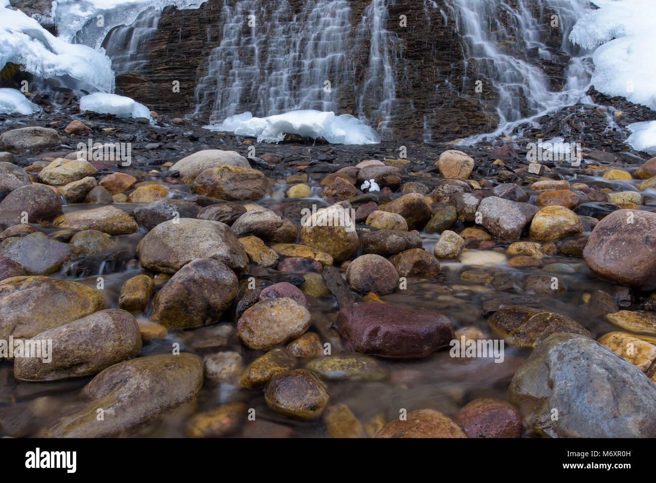 En hiver, la cascade Canyon Maligne, parc national Jasper, Canada Banque D'Images