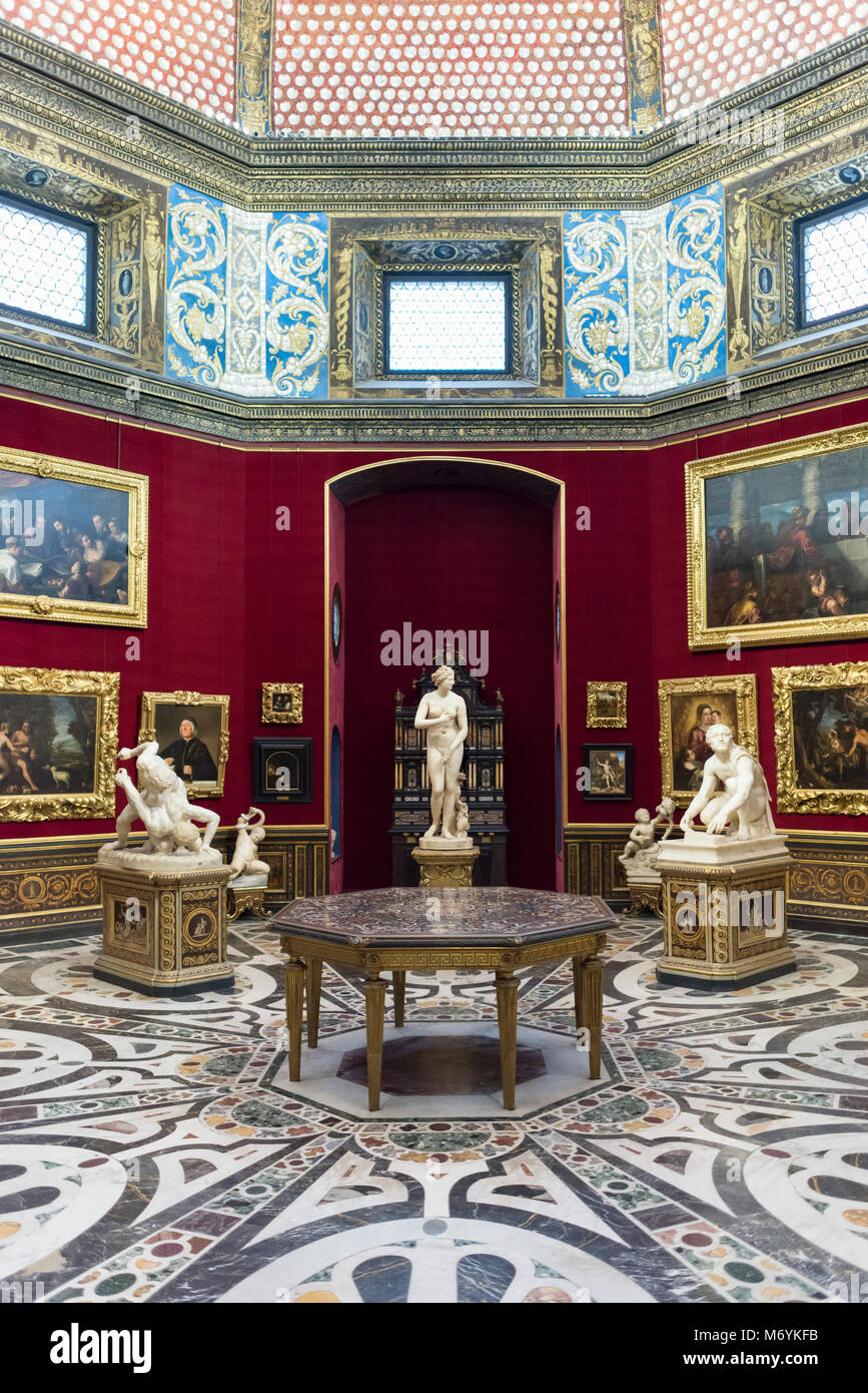 Florence. L'Italie. La Tribuna de l'Uffizi, conçu par Bernardo Buontalenti (1536-1608), Galleria degli Uffizi. Banque D'Images