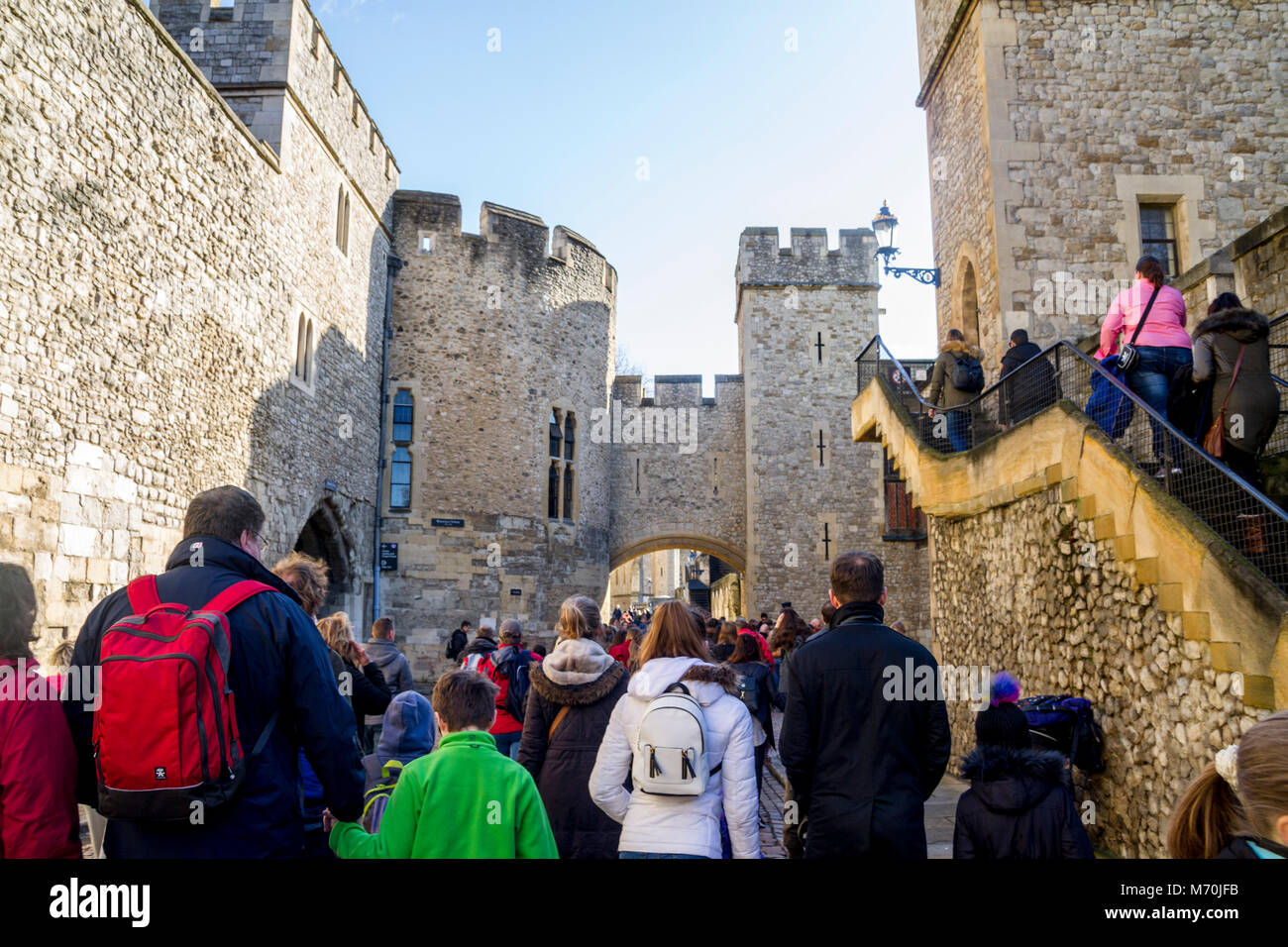 Les gens, les foules de touristes Tour de Londres, London, UK Banque D'Images