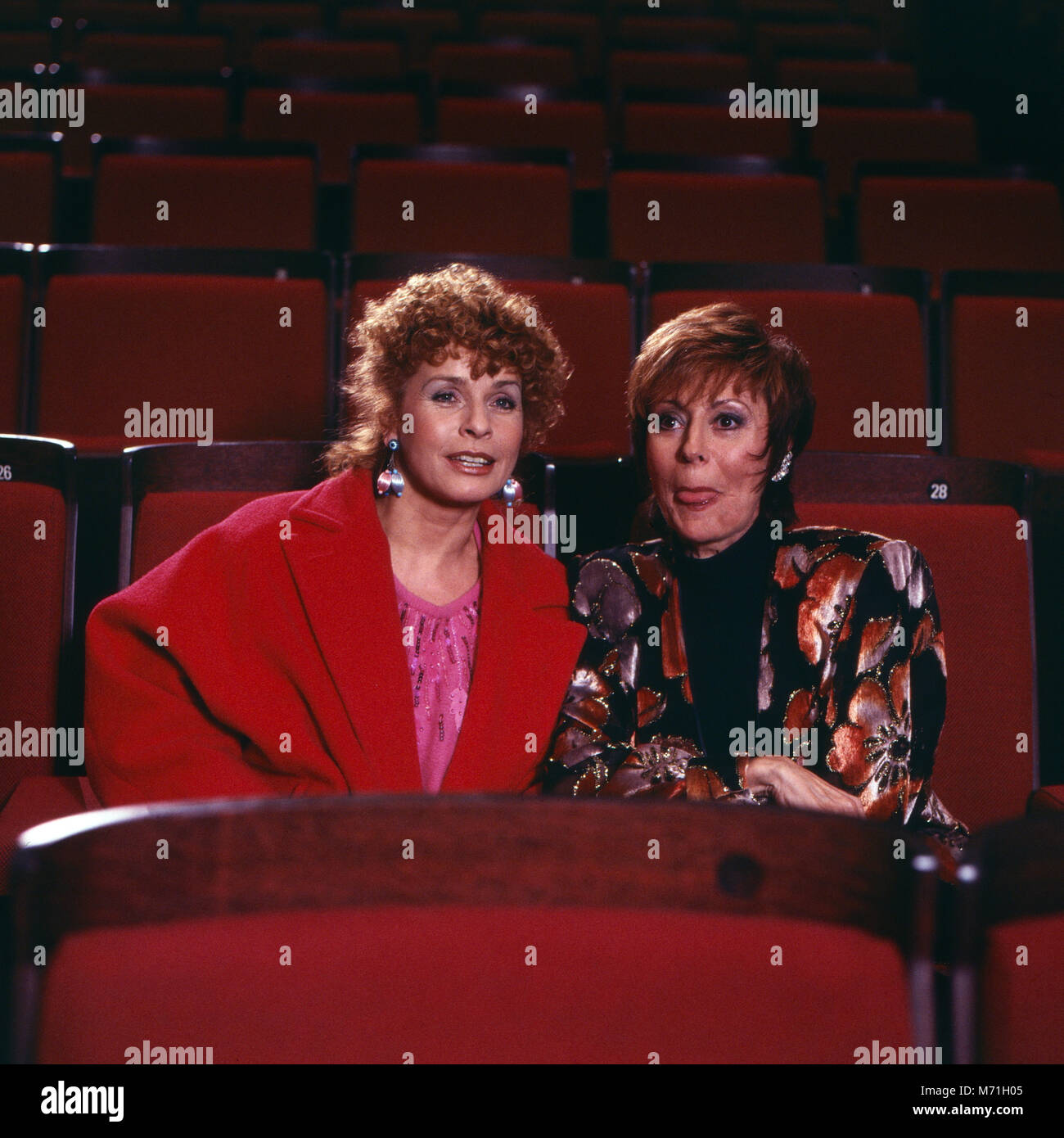 Die schnelle Gerdi, Fernsehserie, Deutschland, 1989 acteurs : Senta Berger, Caterina Valente Banque D'Images