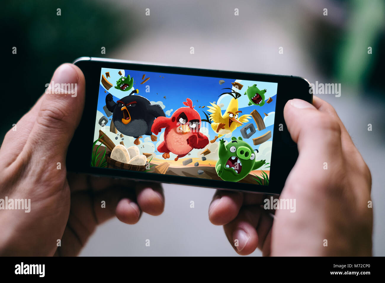 L'application Angry Birds jeu joué sur Apple iPhone Banque D'Images