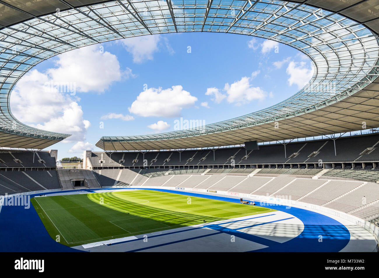 Vue panoramique de l'Olympiastadion (stade Olympique) à Berlin Banque D'Images