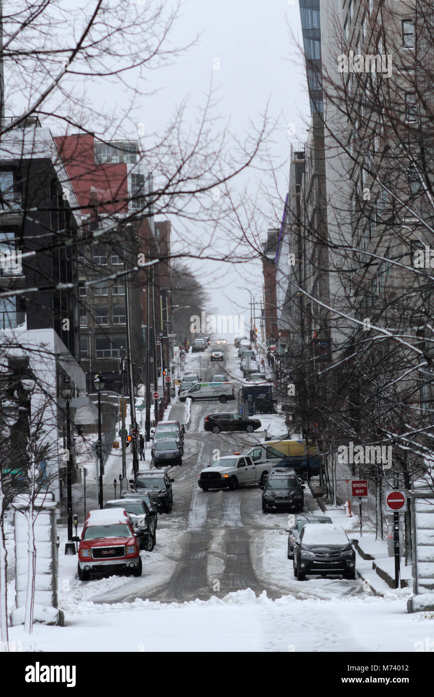 Halifax, Canada. Mar 8, 2018. A la fin de l'hiver amène à météo Tempête malpropre Halifax, N.-É., Mars 08, 2018. Credit : Lee Brown/Alamy Live News Banque D'Images